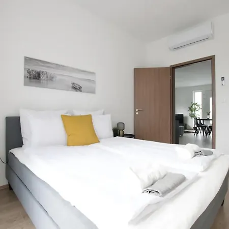 Family By Hi5 - Apartmán Zamárdi