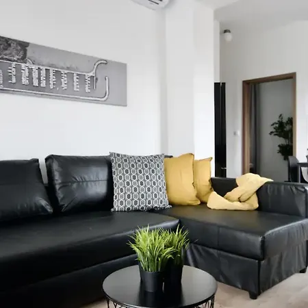 Family By Hi5 - Apartamento Zamárdi