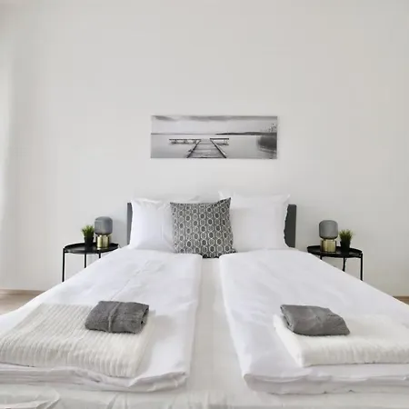 Family By Hi5 - Apartamento Zamárdi