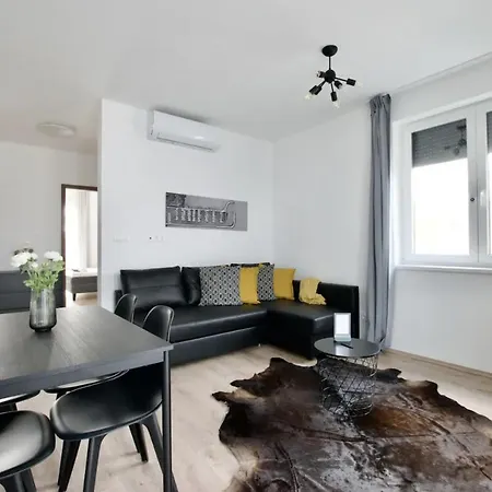 Family By Hi5 - Zamárdi