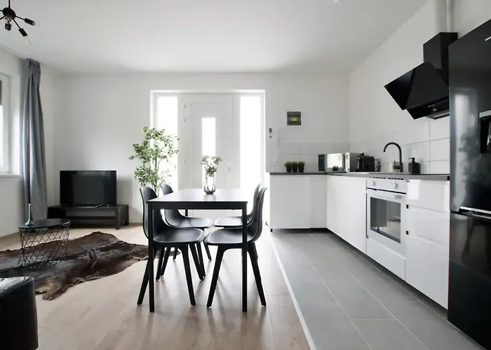 アパート Family By Hi5 -