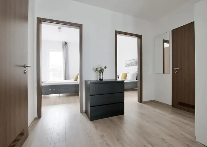 Family By Hi5 - アパート