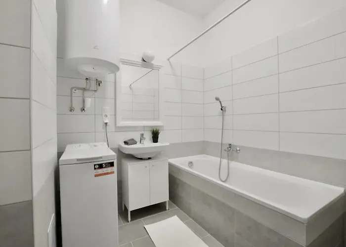 Family By Hi5 - Apartamento Zamárdi