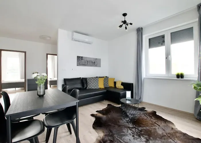 Family By Hi5 - Zamárdi